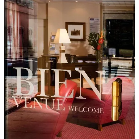 Kyriad Sur Saone Hotel