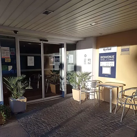 Hotel Kyriad Sur Saone