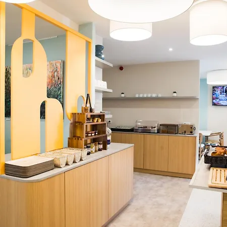 Hotel Kyriad Sur Saone Villefranche-sur-Saone