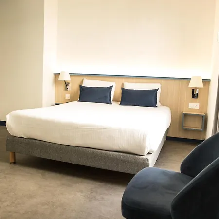 Kyriad Sur Saone Porte Du Beaujolais -renove- 3*