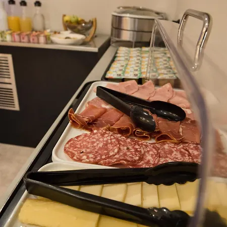 Kyriad Sur Saone Porte Du Beaujolais -renove-